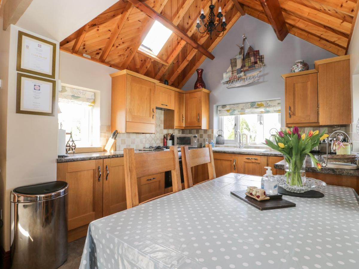 Stable Cottage Stoupe Brow Esterno foto